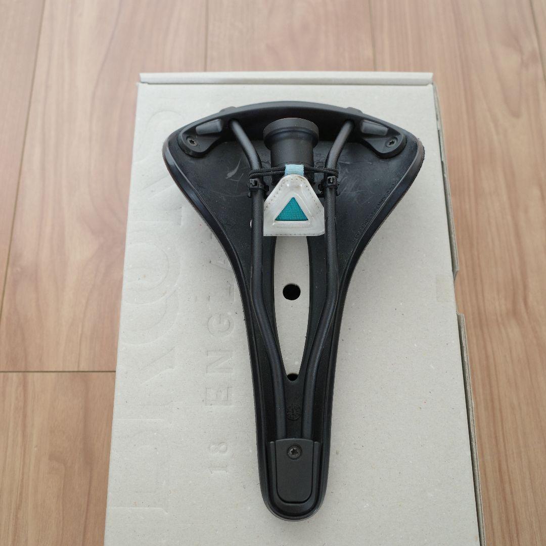 ✟ おまけつきBROOKS