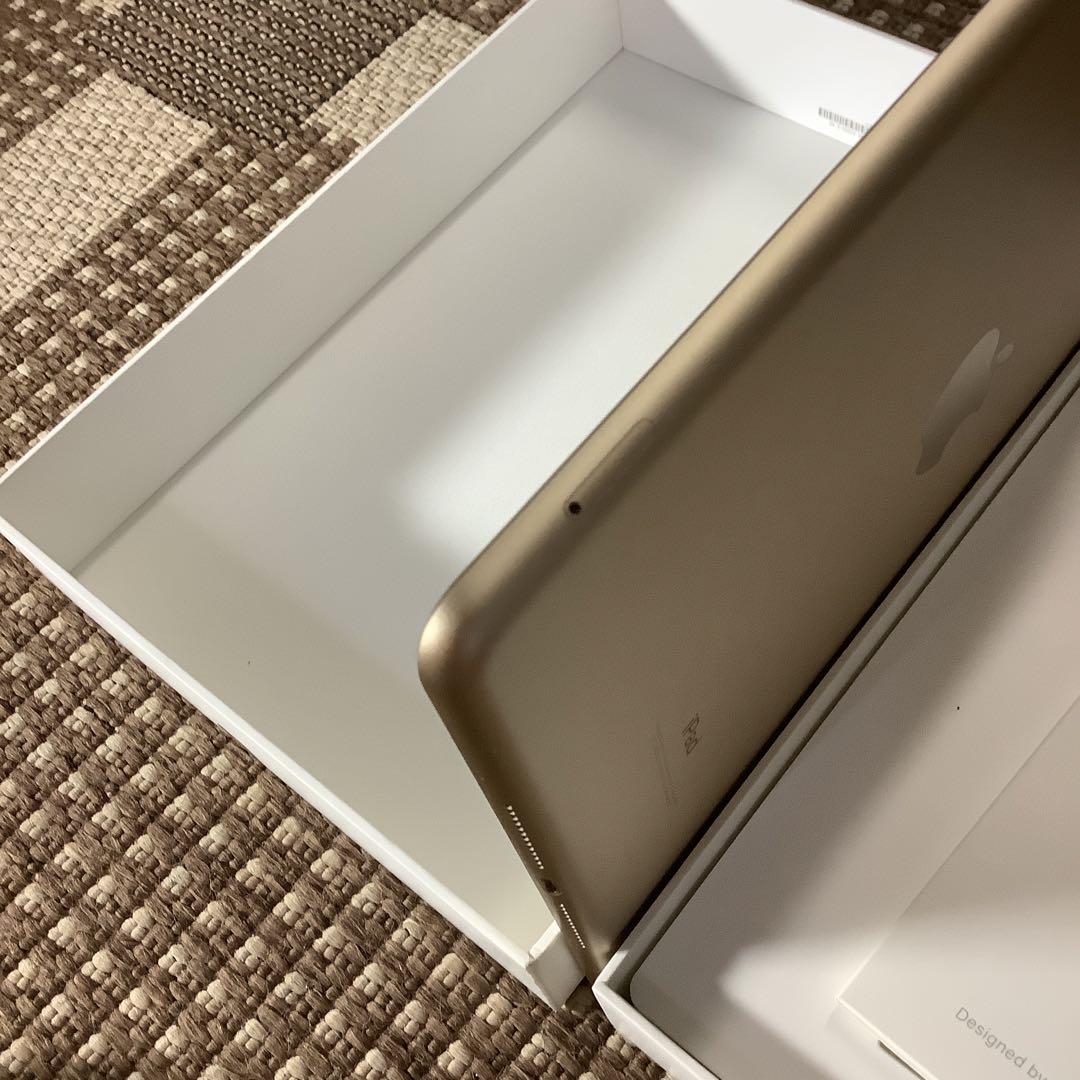 Apple iPad 9.7インチ Wi-Fi+Cellular 128GB … 画像12
