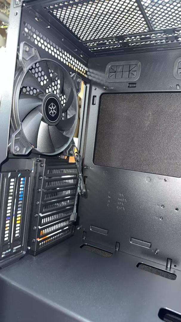 Silver Stone PCケース SETA Q1 SST-SEQ1B