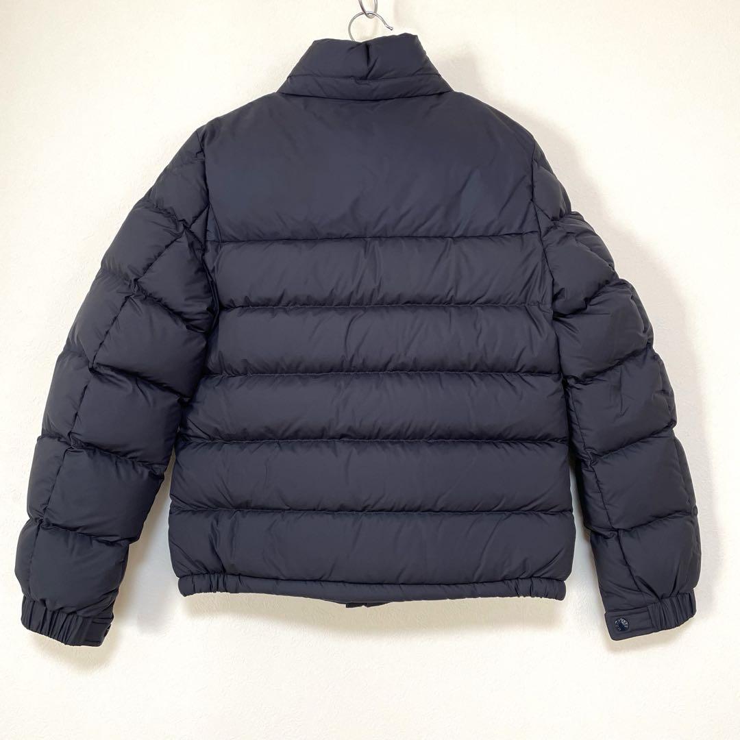 MONCLER |