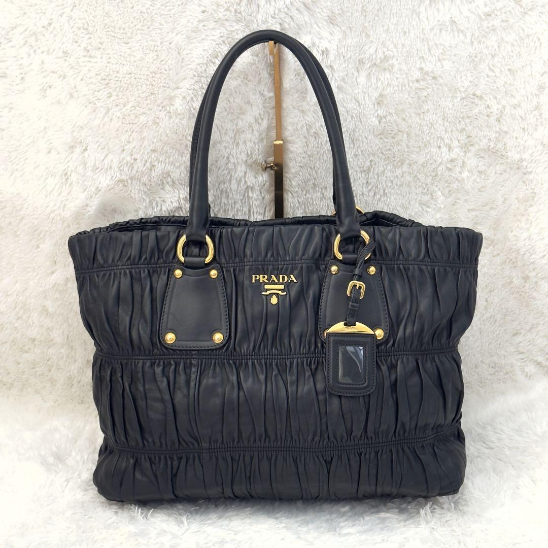 美品⭐️PRADA プラダ ハンドバッグ レザー ブラック ナッパレザー トート
