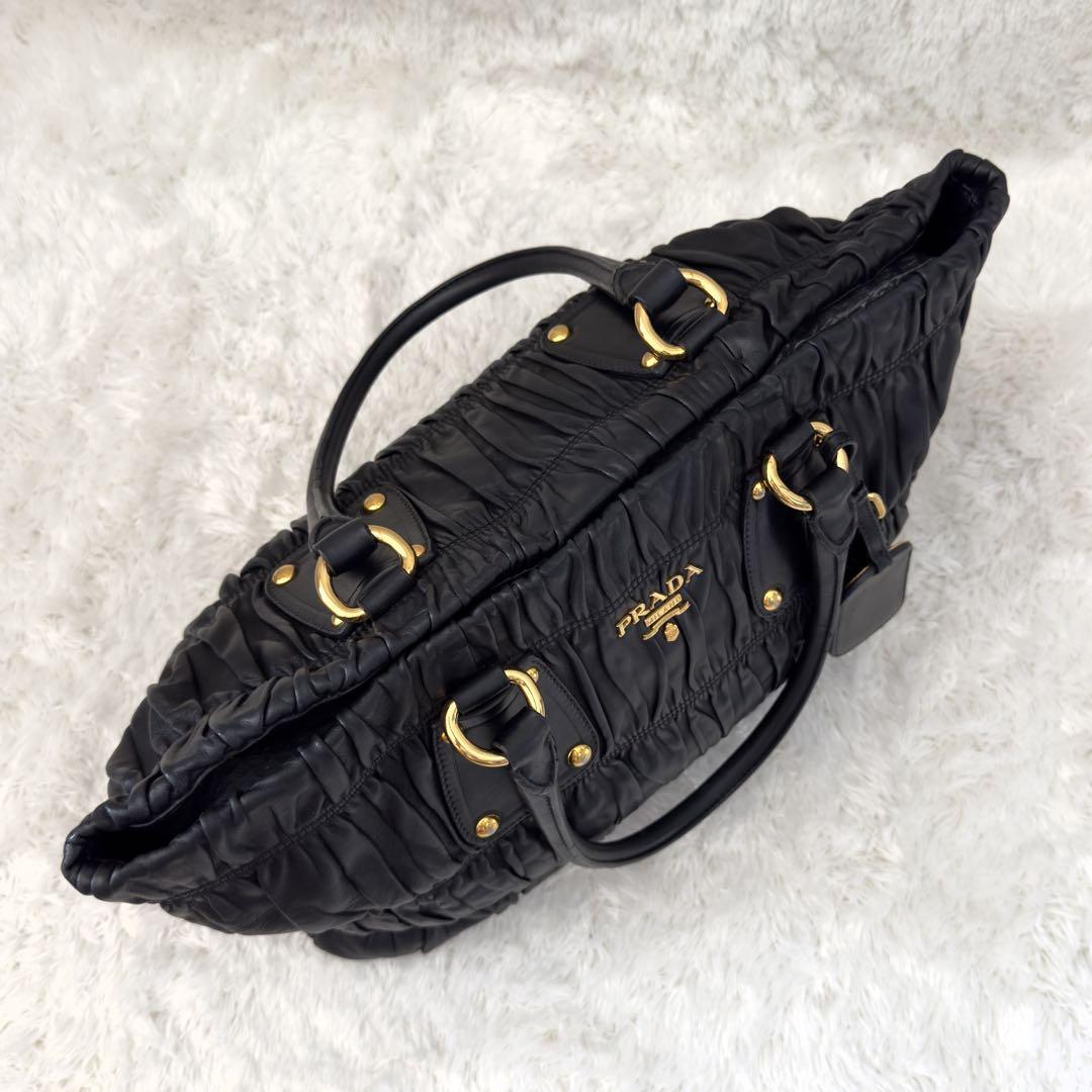 美品⭐️PRADA プラダ ハンドバッグ レザー ブラック ナッパレザー トート