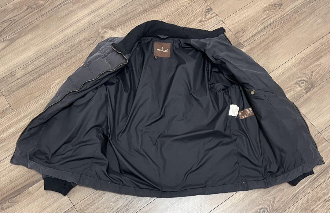 MONCLER ダウンジャケット
