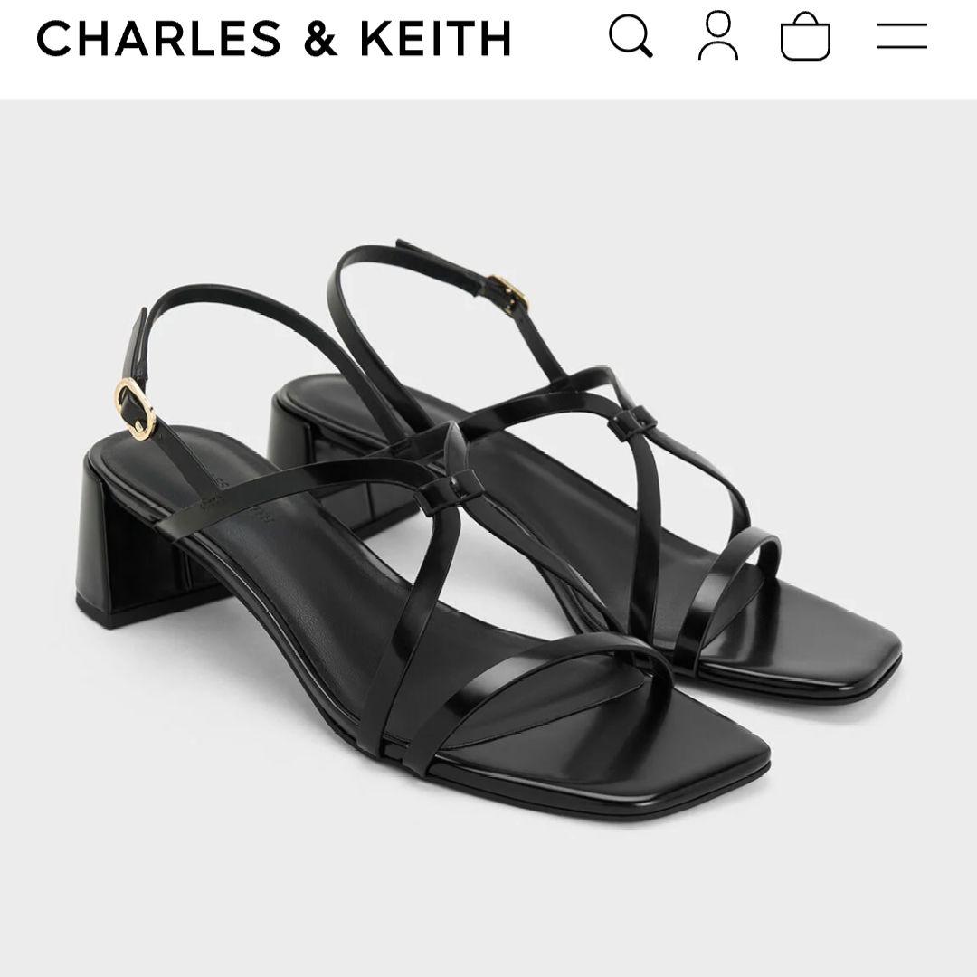 CHARLES & KEITH ブラックストラップサンダル
