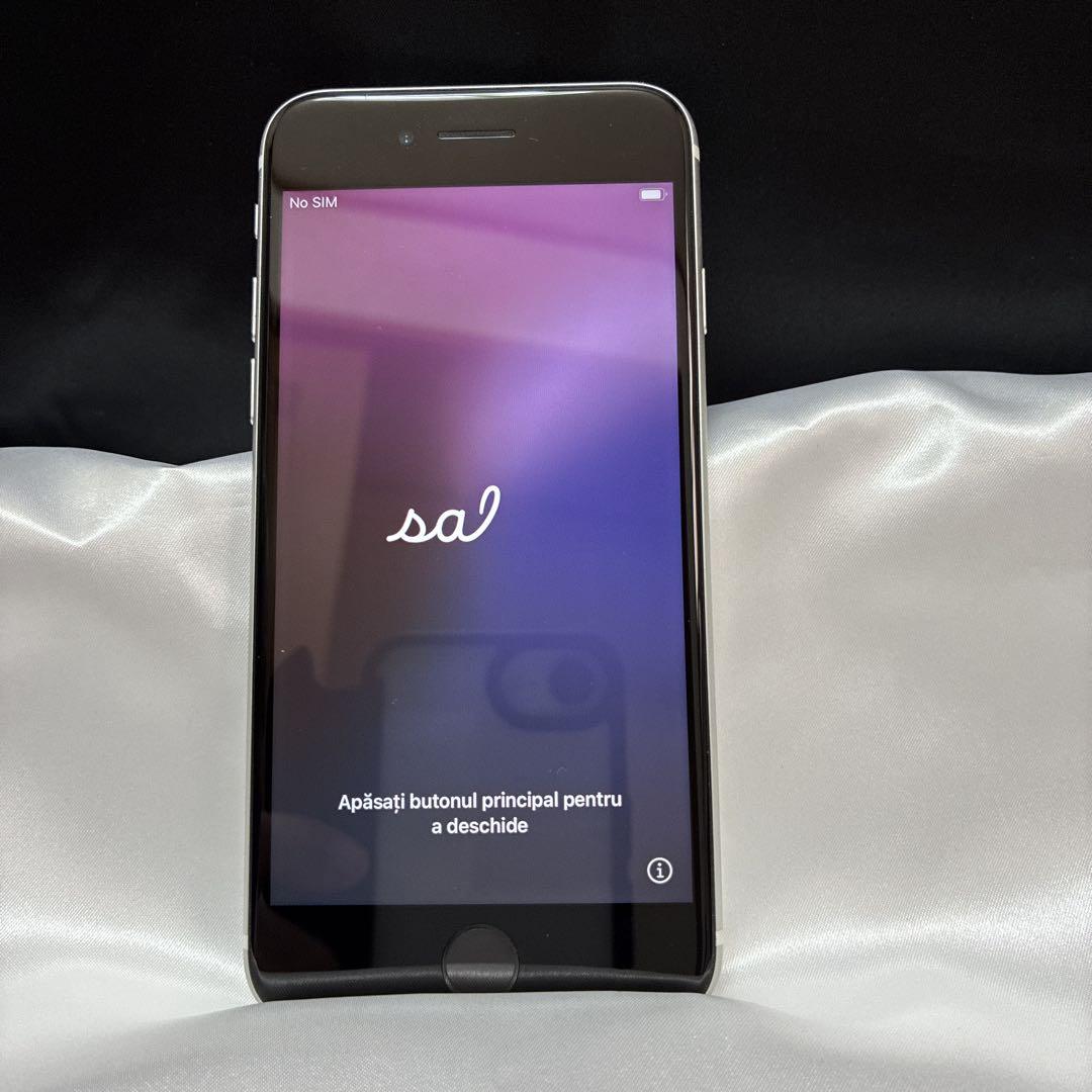 【ジャンク品:美品】iPhone SE