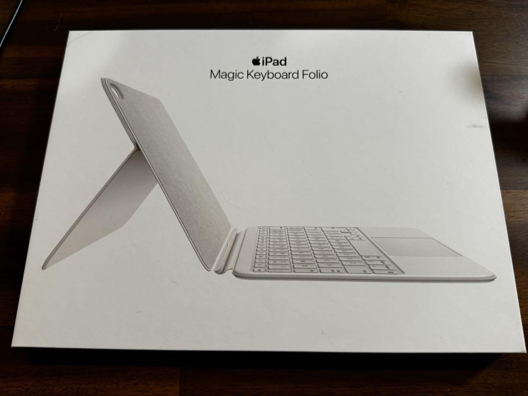 アップル純正 iPad 第10世代 マジックキーボードフォリオ US配列② Amazon.com: Apple Magic Keyboard Folio: iPad Keyboard and