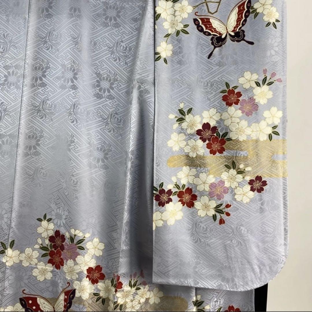【値下げしました】薄紫 水色 花柄 蝶模様 振袖