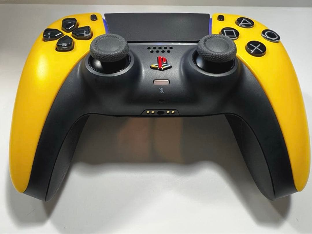 DualSense コントローラ