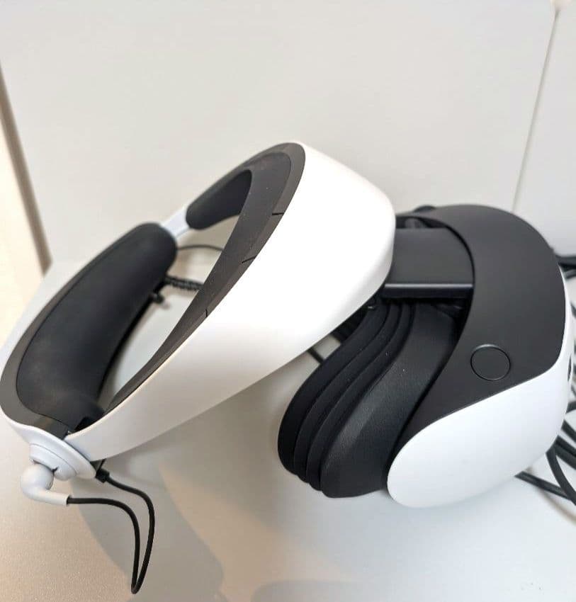 PlayStation VR2 本体＋コントローラー SONYストアSIE YUZUMIYA_COM