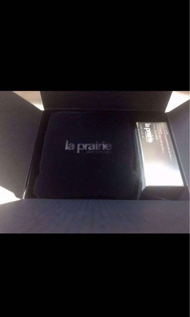 la prairie エッセンス イン ファンデーション NC-05