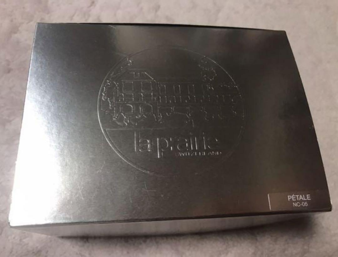 la prairie エッセンス イン ファンデーション NC-05