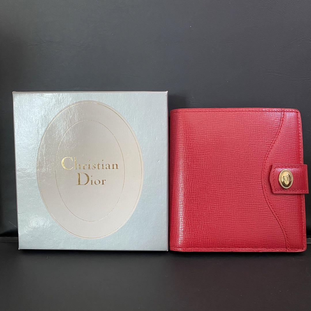 そろそろ売れるかな〜美品 DIOR 二つ折財布