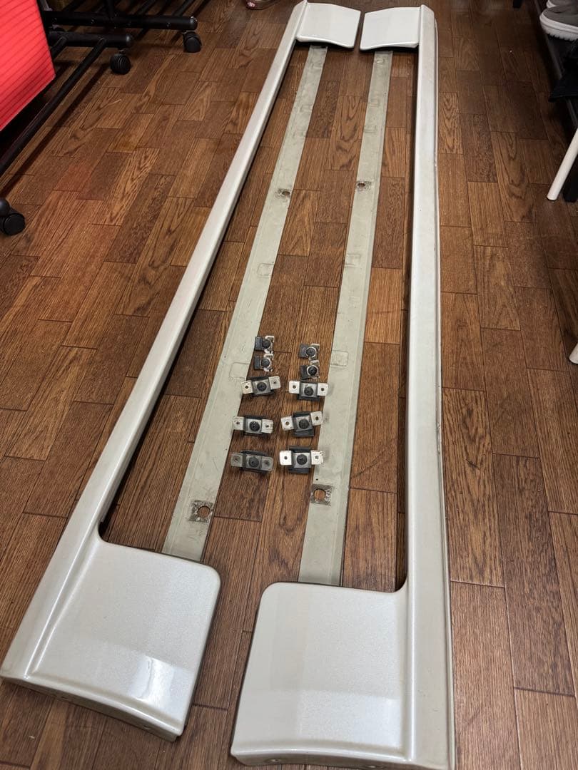 ハイエース TRD サイドスカート