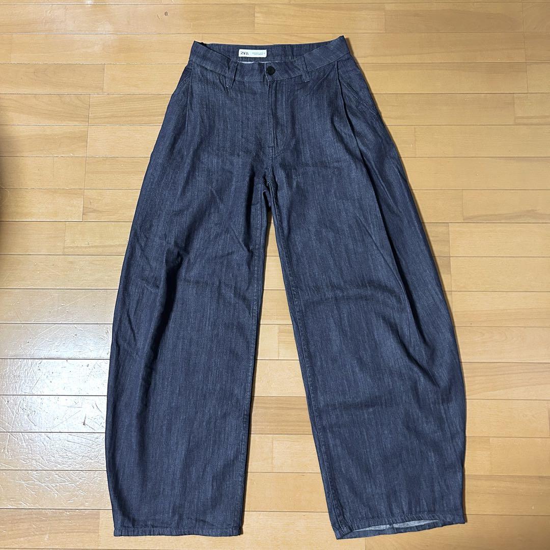 お値下げ(美品)【ZARA ザラ】TRFデニム ダーツ入りパンツ カーブ
