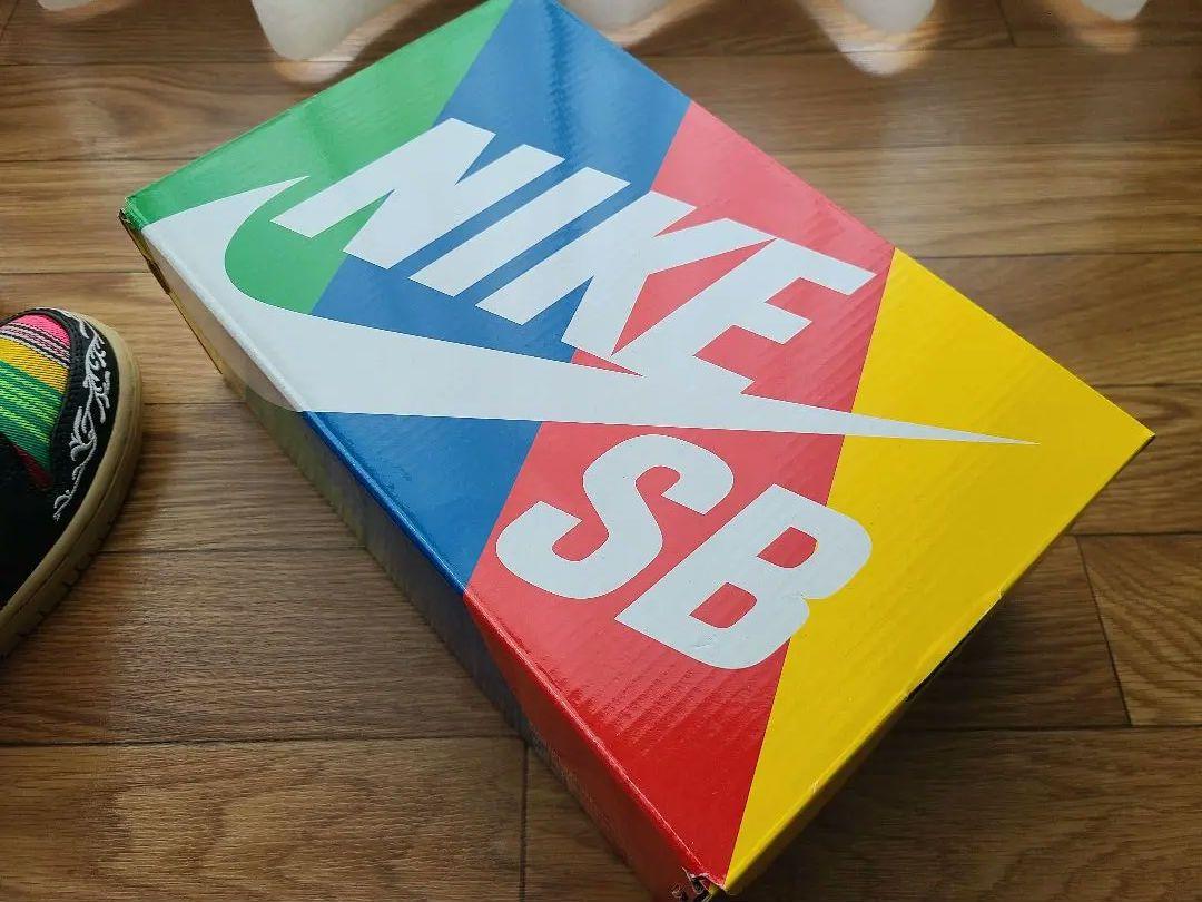 靴 NIKE SB DUNK LOW PRO QS \"What The Paul\"