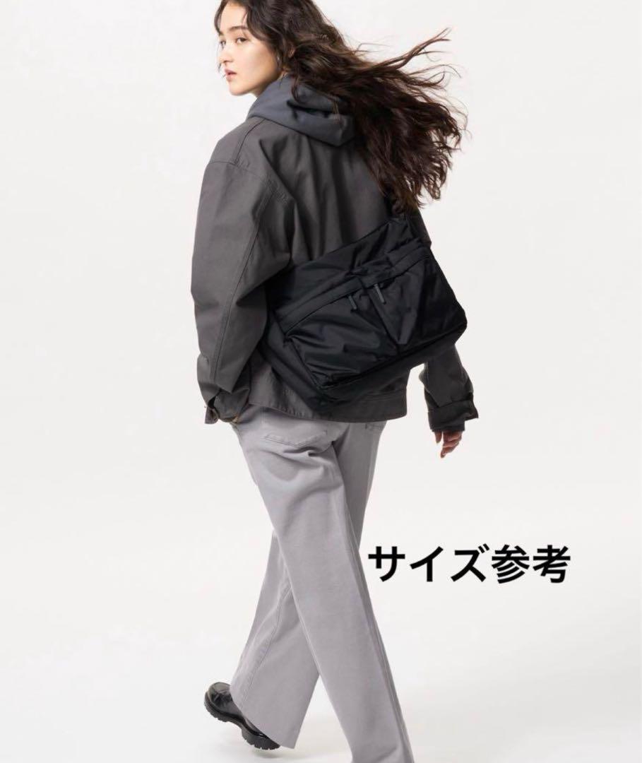 大きなポケットのさショルダーバッグ　ミナペルホネン　mina perhonen