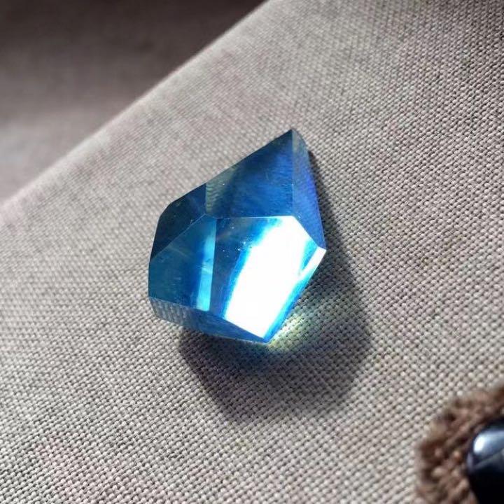 【天然】アクアマリン ルース 8.8g 【天然】アクアマリン ルース 8.8g