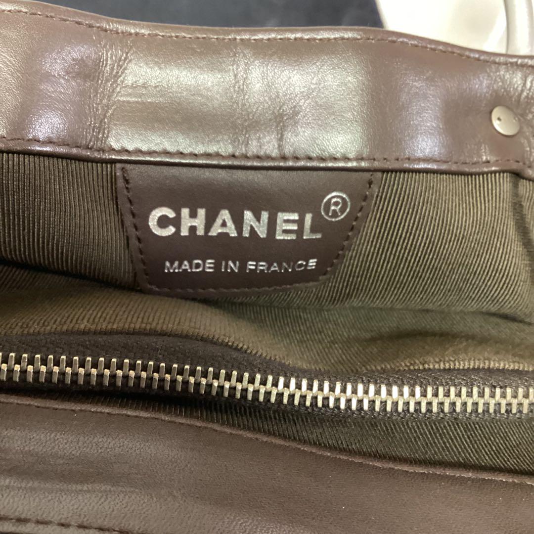 CHANEL チョコバー
