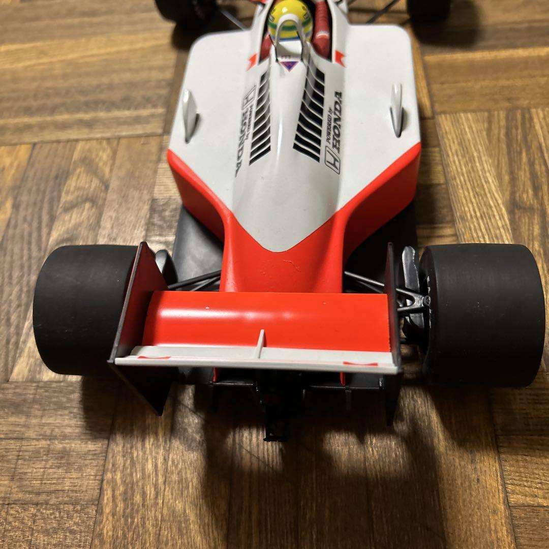 【数々のアワードを受賞】 1/12マクラーレンMP4/4 LANG製鑑賞用 1988最初のチャンピオン ミニカー