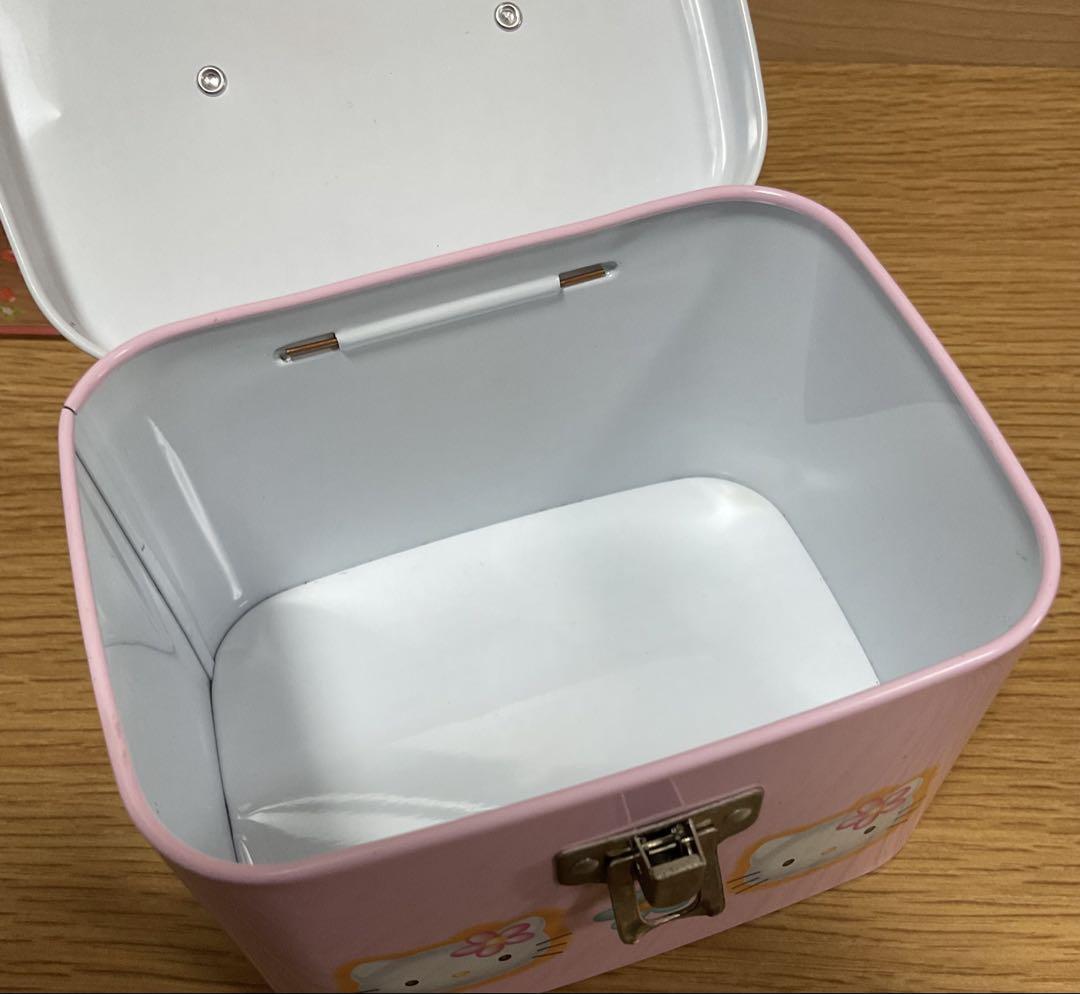 ハローキティ 花いちごキティ小物入 ＆ キティはな 缶ケース