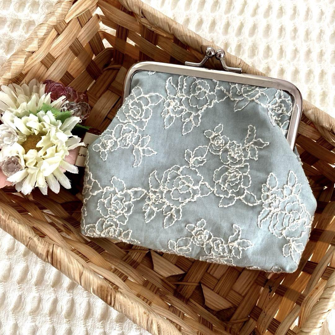 ハンドメイド ꕥマチ付きがま口財布 バラ柄刺繍レース生地ꕥ