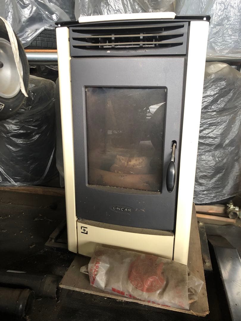 LINCAR スタンド型ストーブ ホワイト ブラック ペレットストーブ目立った傷や汚れなし