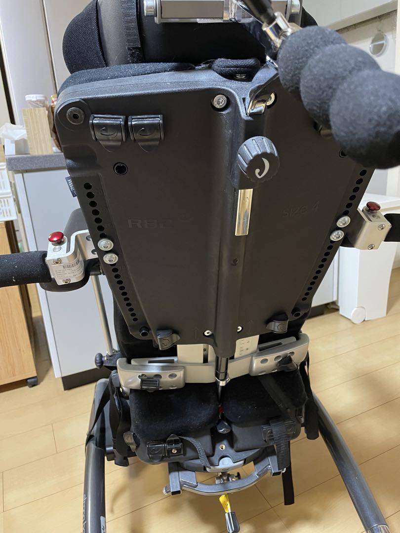 ティルト機能付き介護用椅子 黒