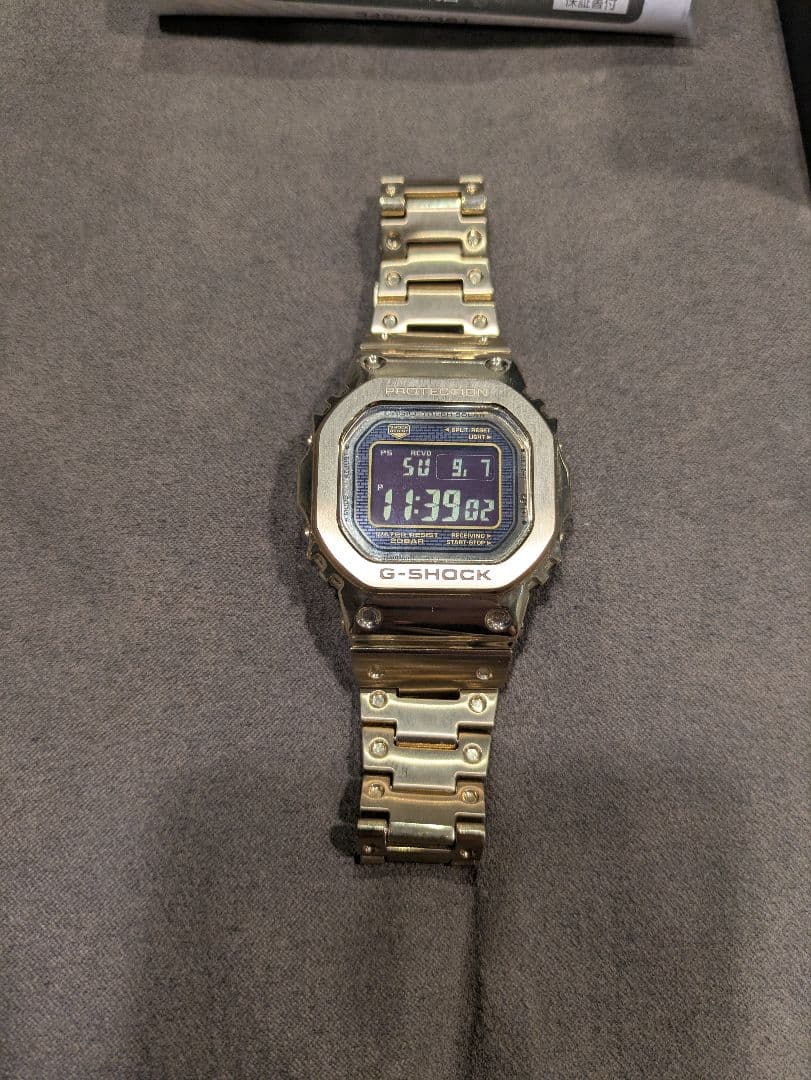 CASIO G-SHOCK GMW-B5000GD-9JF フルメタルゴールド