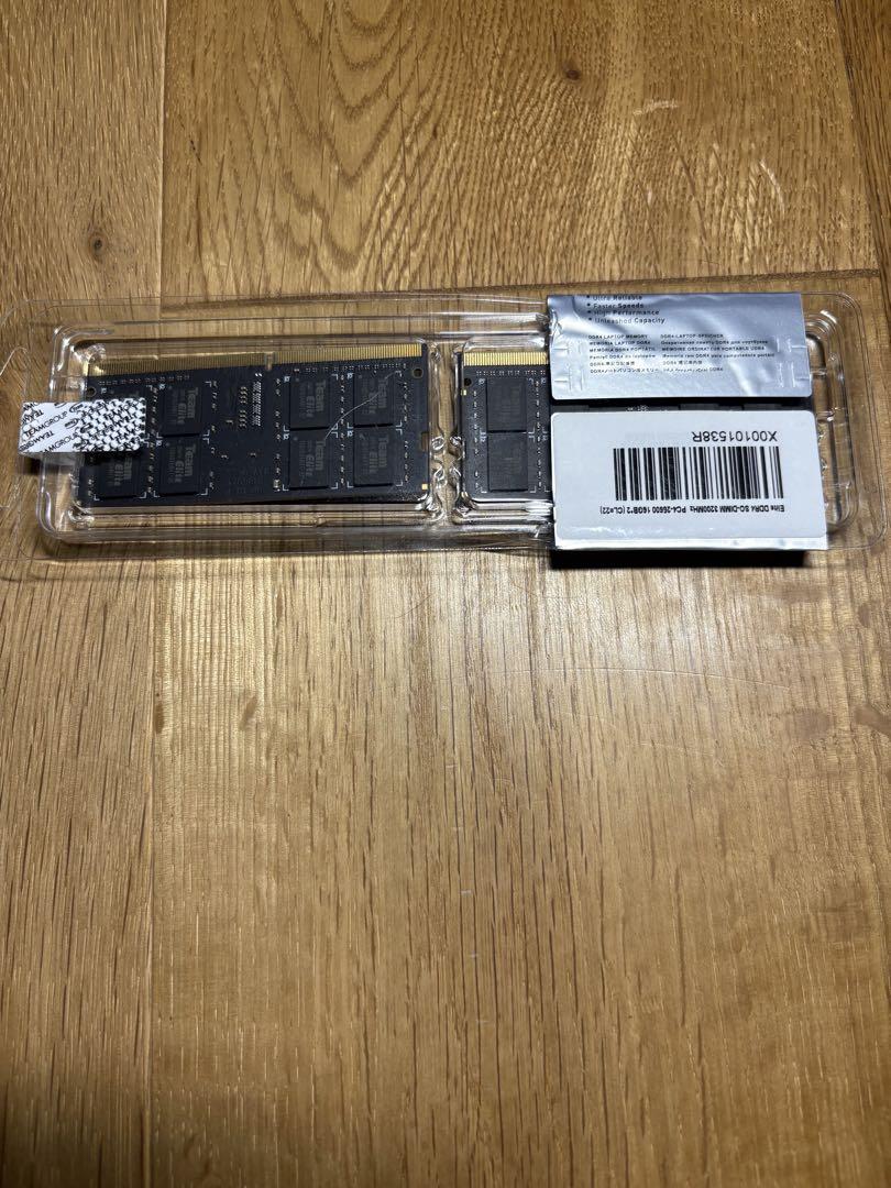 DDR4 32GBノートPC用メモリ 16GBx2枚（未使用）