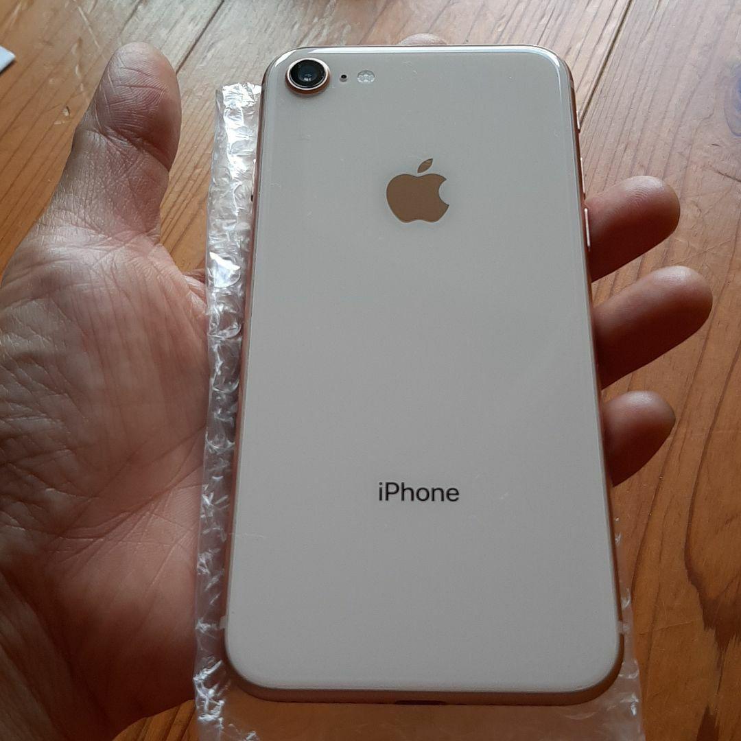13400円 見事な iPhone8 ゴールド 256GB SIMフリー