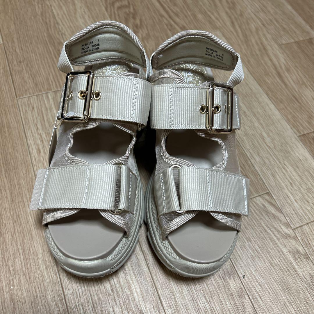 NUOVO スポーツサンダル ベージュ S
