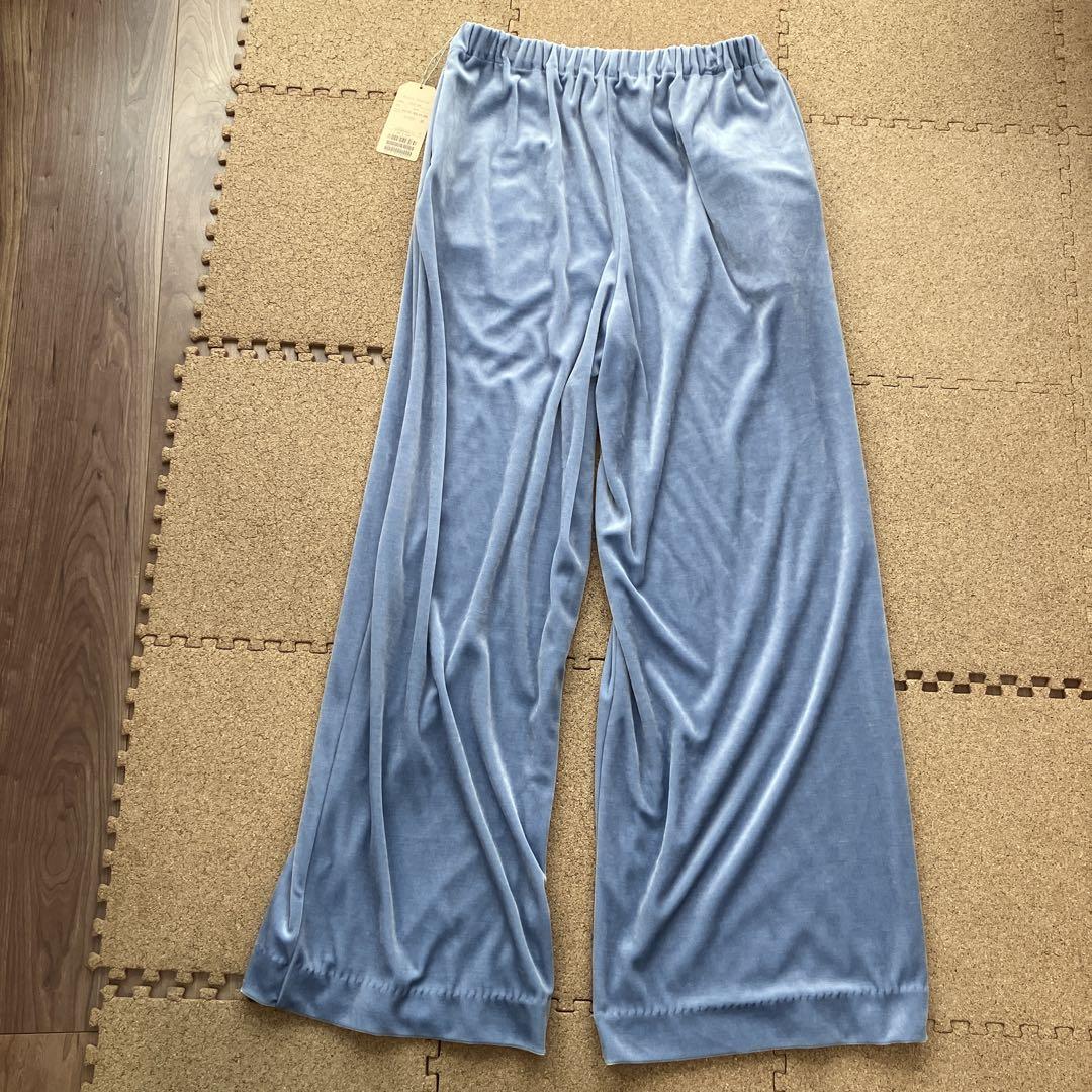 新品　タグ付き　今季購入PLAIN PEOPLE ベロアジャージセミワイドパンツ