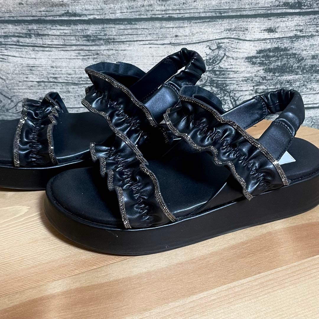 ランバンオンブルー LANVIN ブラック フリルサンダルLL 2025年春夏 ランバンオンブルー LANVIN ブラック フリルサンダルLL 2025年春夏