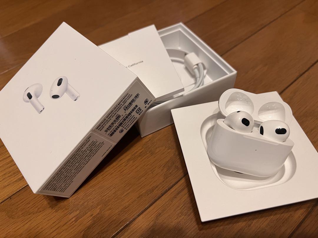 AirPods第三世代 付属品完品(ケーブル未使用) MagSafe充電ケース付きAirPods（第3世代）[整備済製品] - Apple
