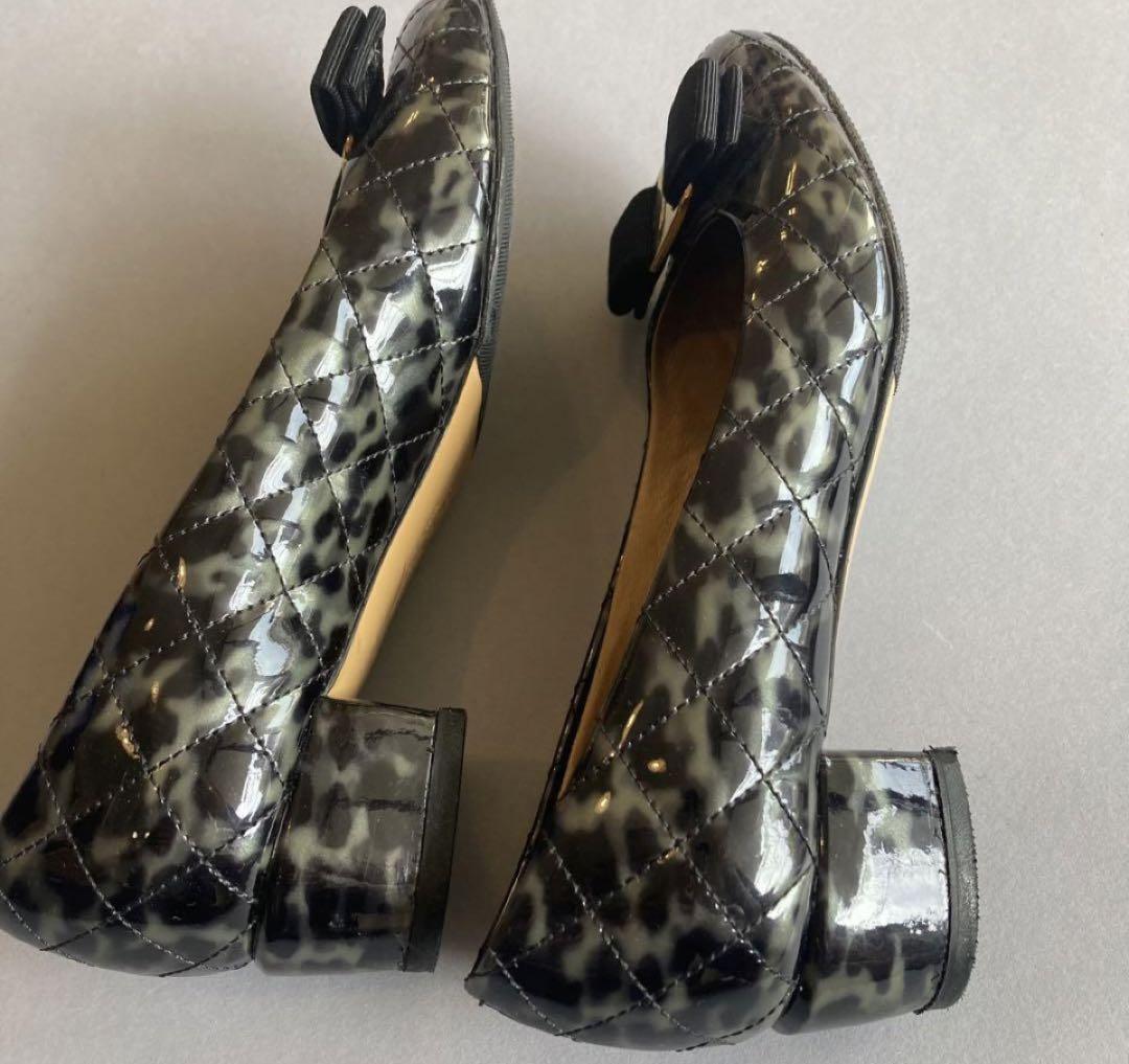 Ferragamo エナメル リボン付き ローファー
