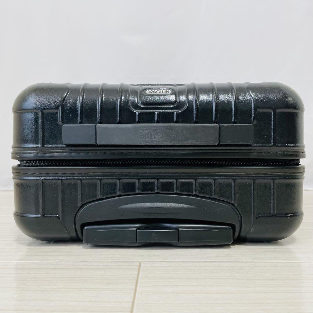 美品　リモワ　サルサ　35L 4輪　マットブラック　機内持込　キャビン