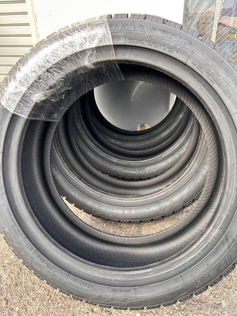 スタッドレスタイヤ 17インチ