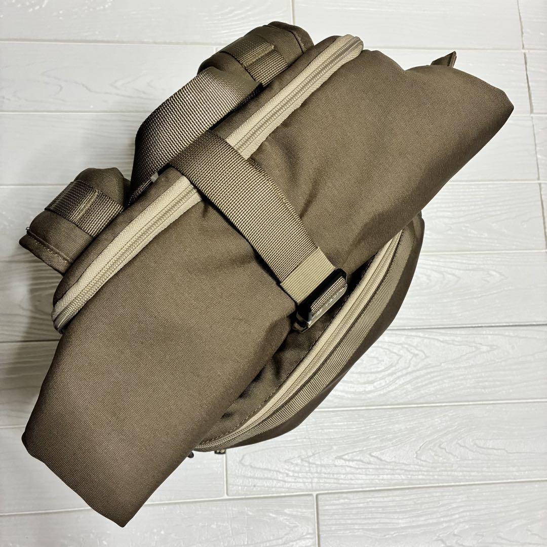 極美品】Endurance カメラ用 バッグ リュック ベージュ カーキ
