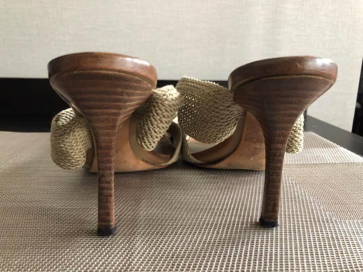 グッチ ミュール パンプス ベージュ