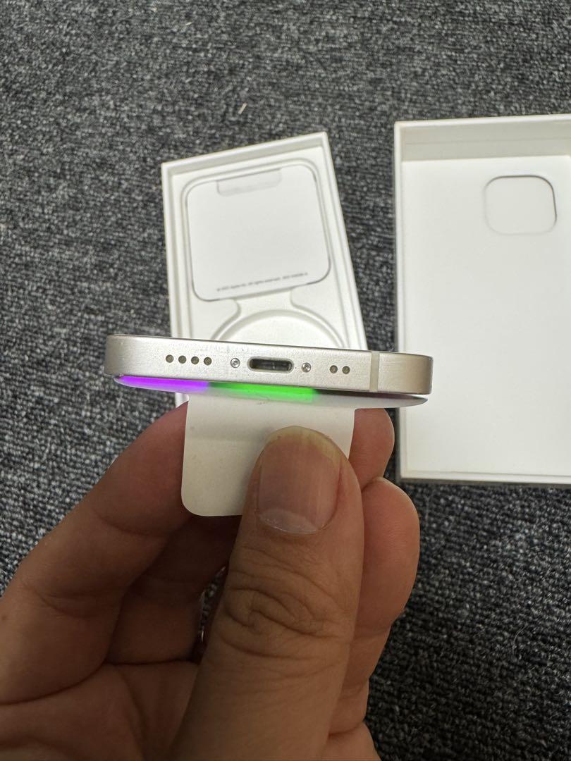 iPhone 13 mini スターライト 本体 液晶不良 - メルカリ