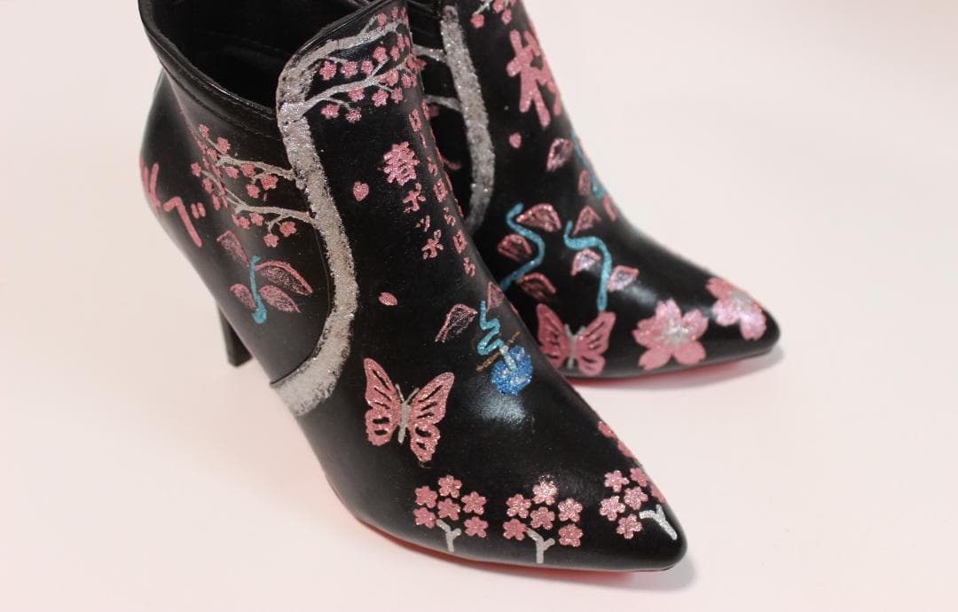 桜と蝶のショートブーツ 桜と蝶のショートブーツ