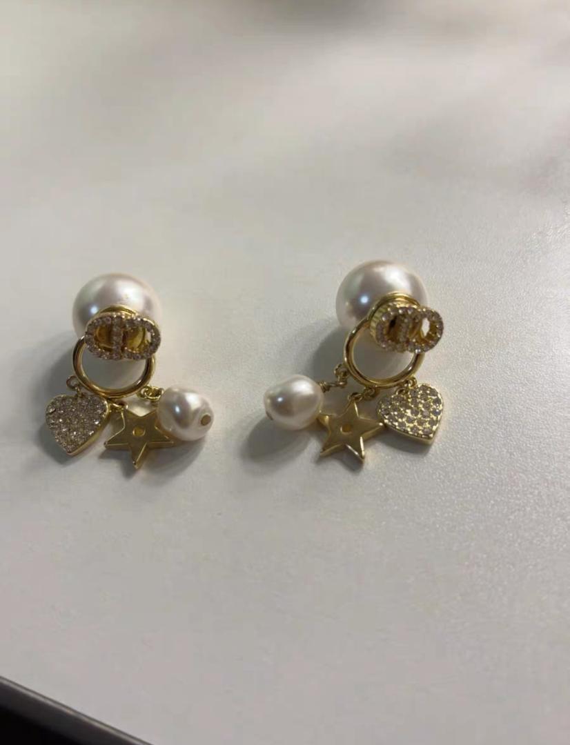 パール　ピアス