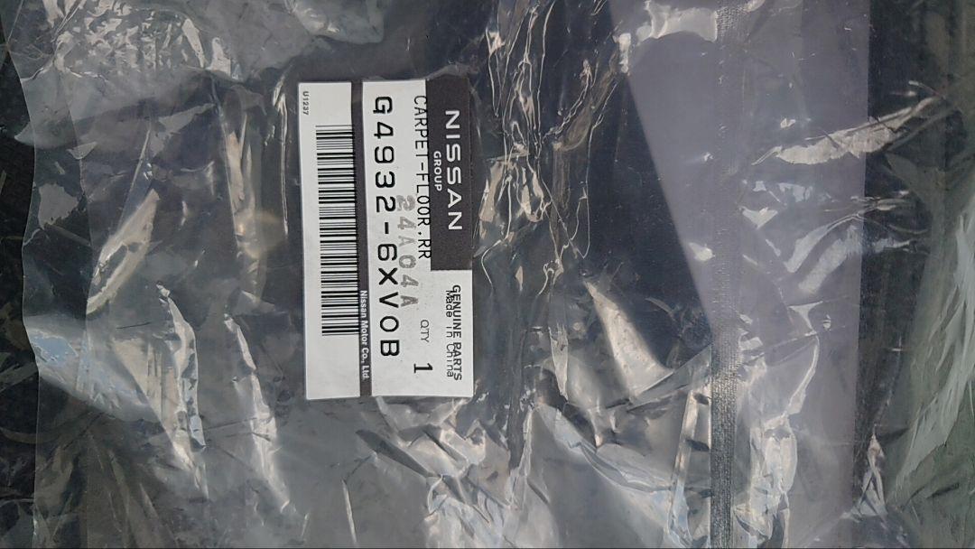 日産 純正部品 E13　足マットセット