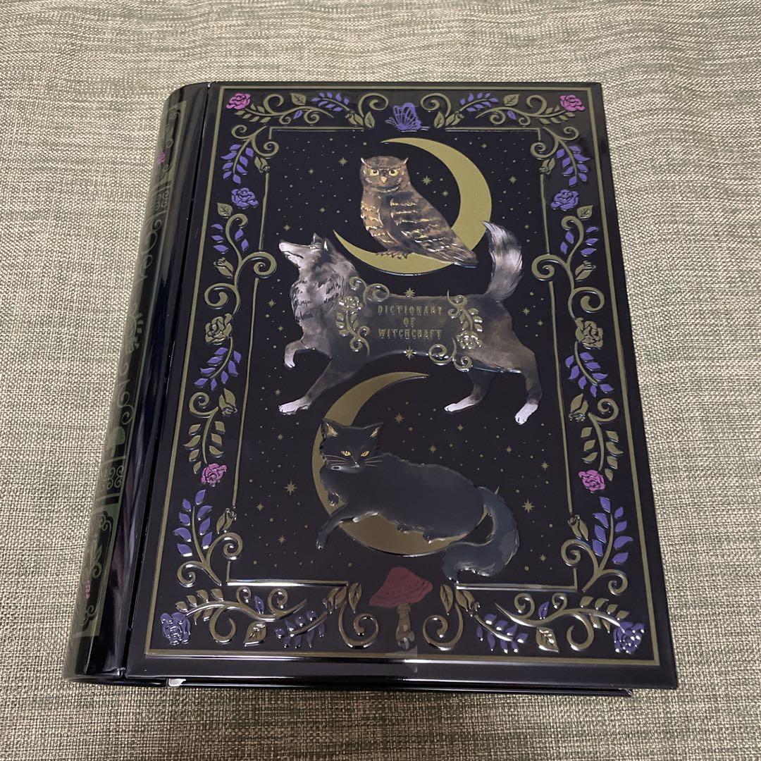 カルディ魔法辞書アドベントカレンダー缶
