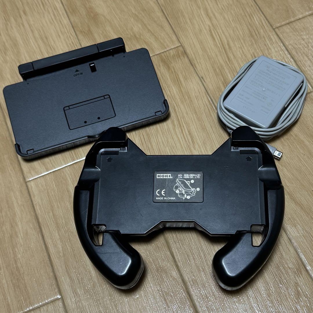 値下げしましたNintendo 3DS マリオカート7 & ハンドルセット