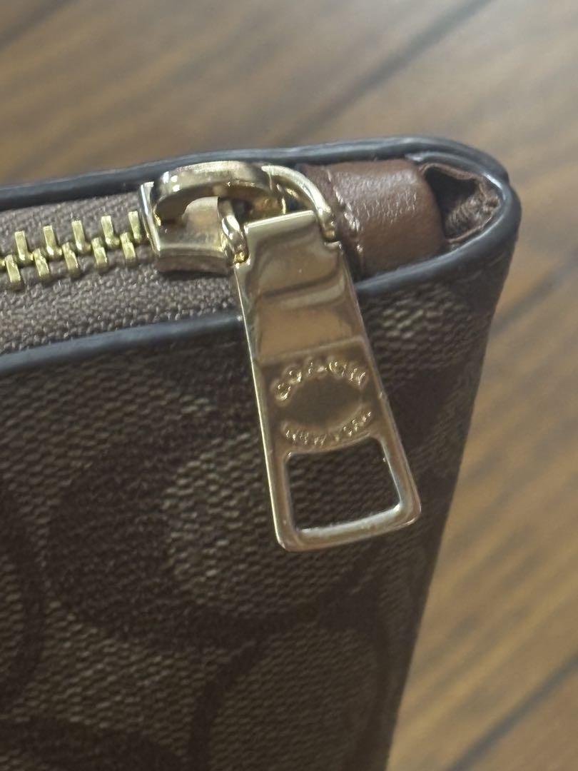Coach ブラウン ロゴトートバッグ