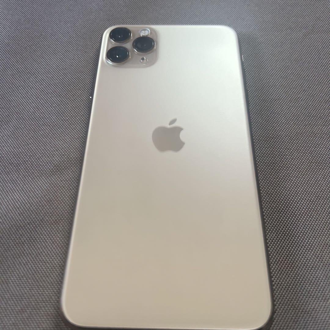 iPhone11proMAX 256GB ゴールド　新品　docomo補償品