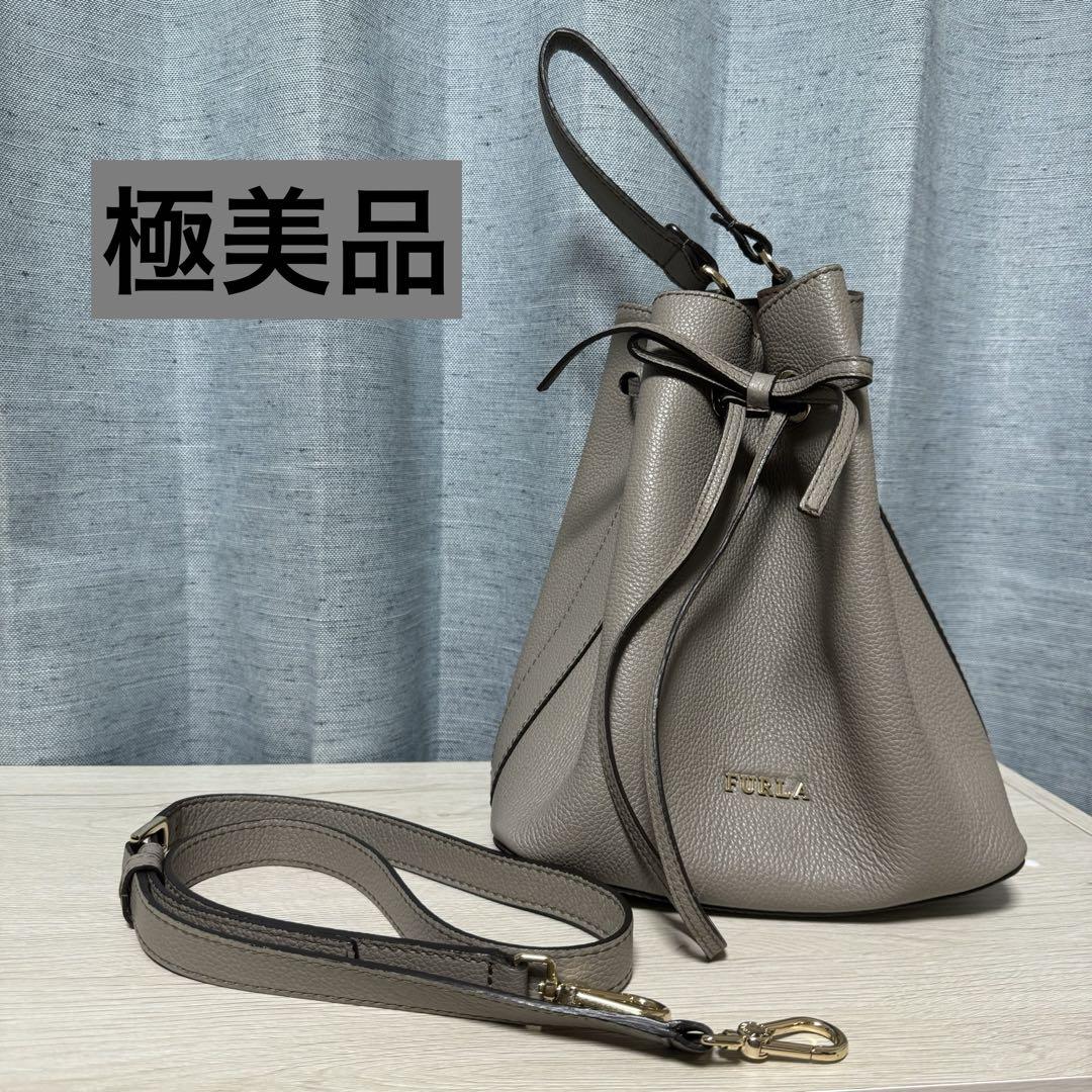 【美品】FURLA コスタンザ 巾着バッグ ショルダーバッグ 2way グレー