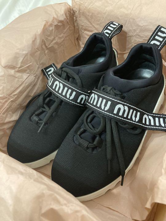 miumiu ミュウミュウ　スニーカー