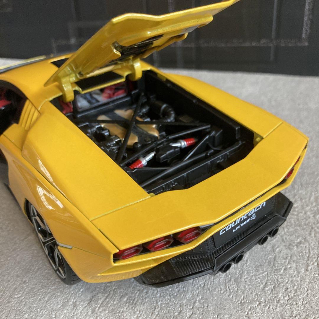 マイスト　Maisto ランボルギーニカウンタックLPI800-4